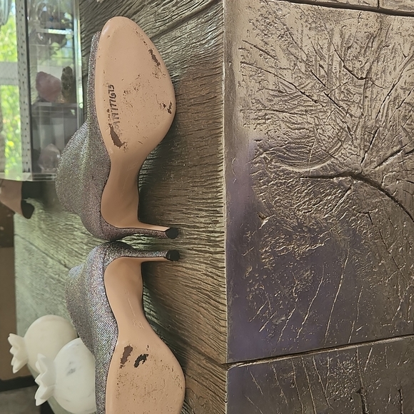 Gianvito Rossi Vamp Pump - Picture 7 of 11